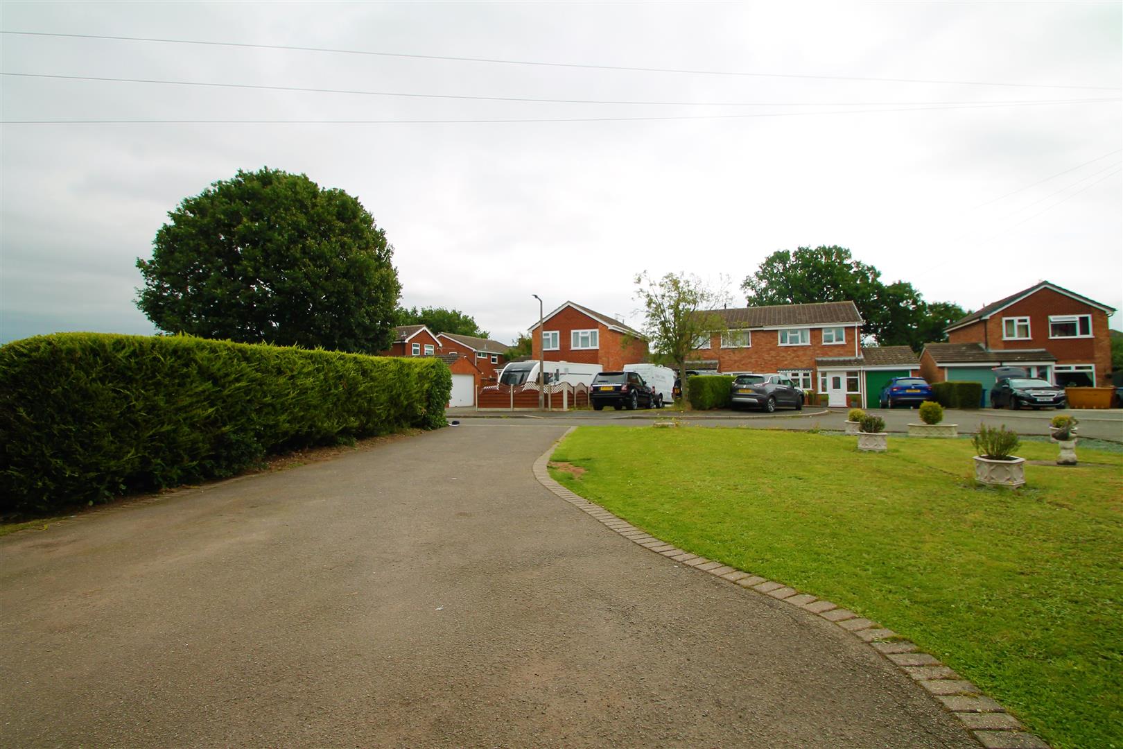 Oaklands Close, Lichfield Jayman Estate Agents
